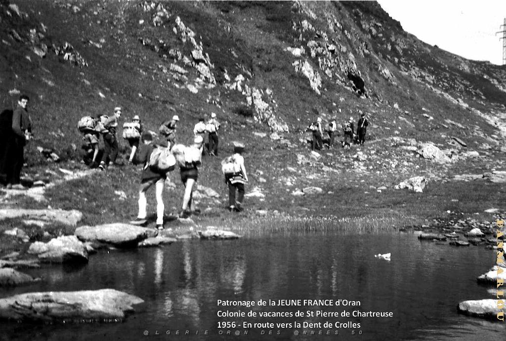COLO JEUNE FRANCE 1956 en route vers la Dent de Crolles.jpg